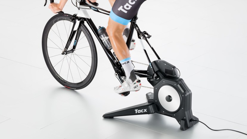 tacx-flux-smart-trainer-2638849999222-in-use.jpg